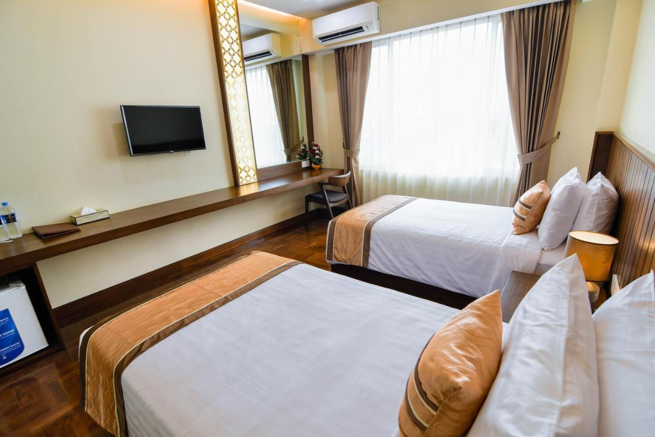 Hotel New Wave Mandalay Esterno foto