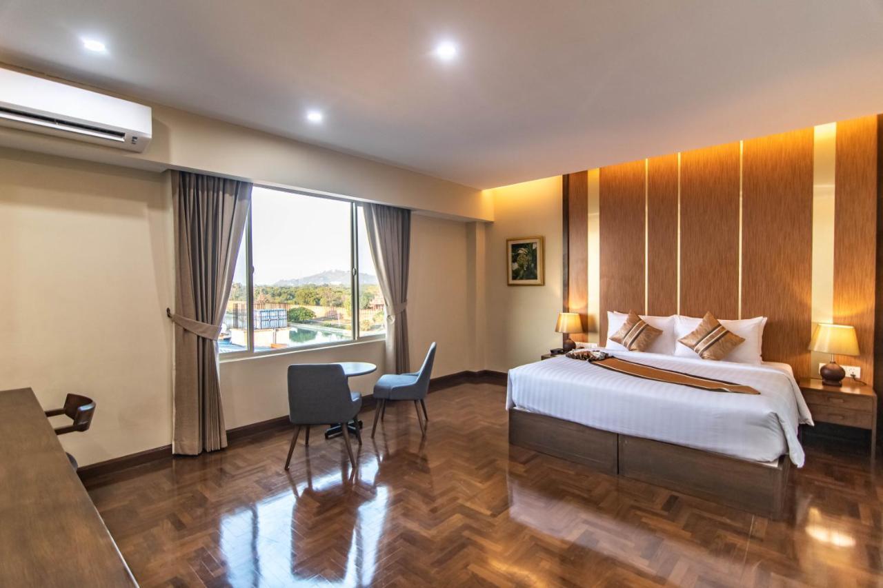 Hotel New Wave Mandalay Esterno foto